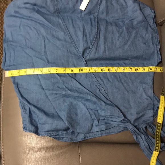 🔥BOGO 50🔥 Madewell Lightweight Denim Wrap Top - Picture 7 of 7
